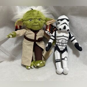 NWT Disney Starwars Lucas film Yoda storm trooper plush stuffy zip pocket